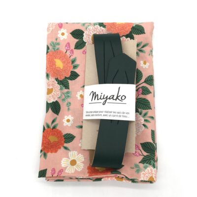 Kit pour furoshiki fleurs roses vertes